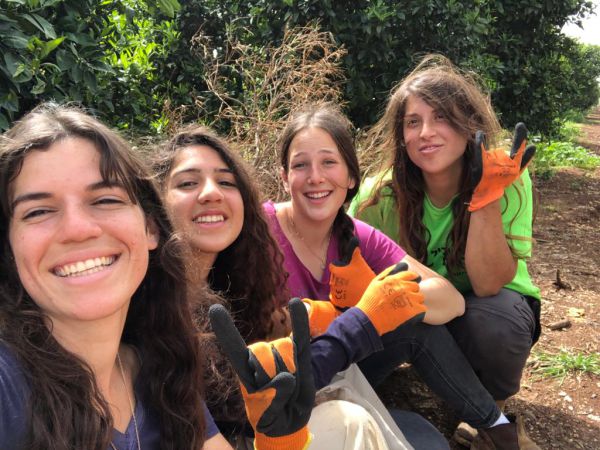 מפלגת 'ימינה' לטובת מתנדבי האגודה להתנדבות