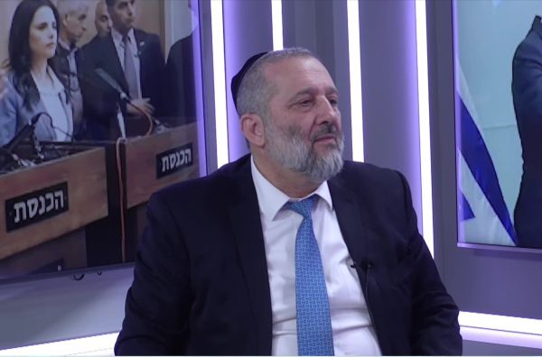 דרעי: מתמודד עם שתיית קולות מנתניהו, לא רק ימינה