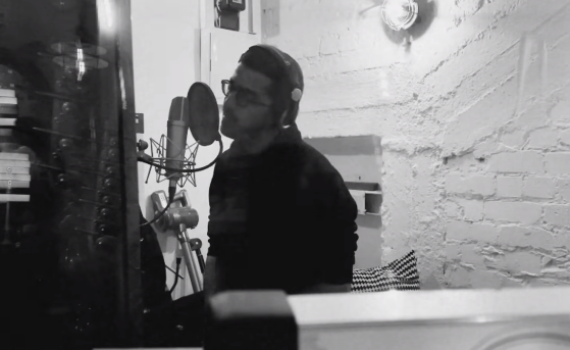 צפו: חנן בן ארי עושה עידן רייכל