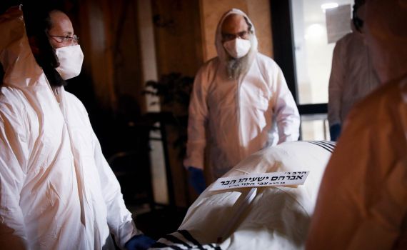 גלריה • מסע הלוויה של הרב ישעיהו הבר למנוחת עולמים