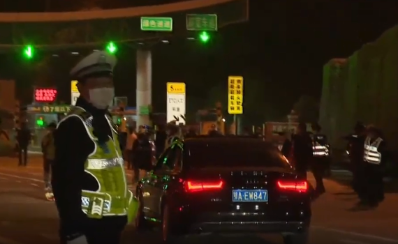 אחרי יותר מחודשיים: סין בצעד נוסף בדרך לשגרה