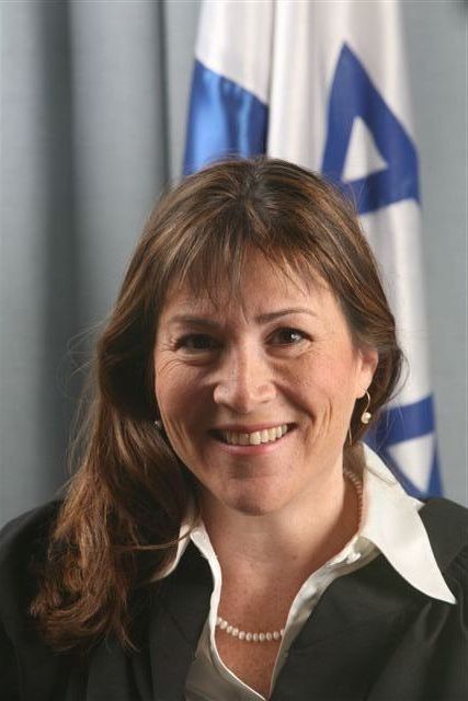 נזיפה לשופטת שאמרה לברלנד לקחת מנטוס