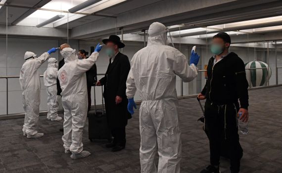 בנט: "הנוהל לחוזרים מחו"ל החל לפעול ללא תקלות"