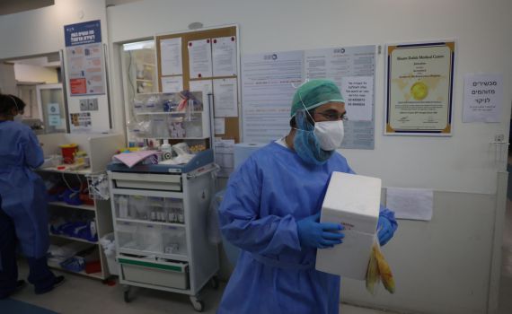 עדכון קורונה: 5 נפטרו, יותר מ-300 החלימו; 14 נדבקו