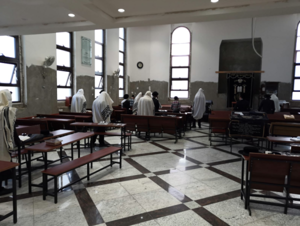 500 ש"ח קנס ל-30 מתפללים שהגיעו לבית כנסת