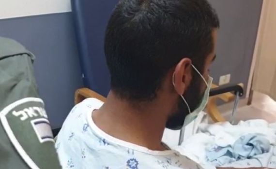 הלוחם שנדרס ונדקר משחזר את הפיגוע. צפו