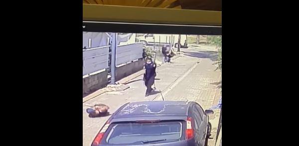 קשה לצפיה | דקר שוטר ונורה למוות מטווח קצר