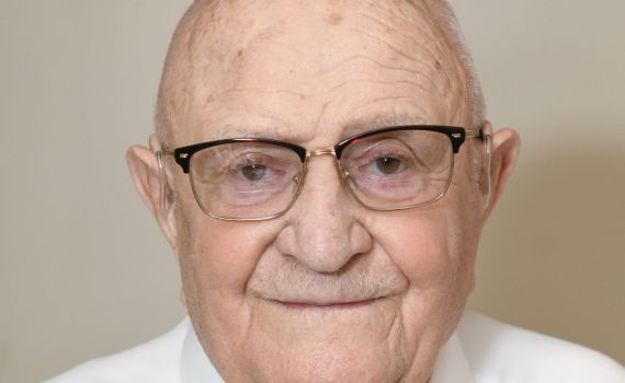 באפילה בתחתית הבור: סיפורו המדהים של יהודה