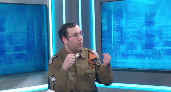 קצין פיקוד העורף באולפן: "בתי כנסת לא יחזרו בקרוב"