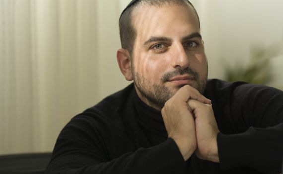 "זה מבחן אמונה לכולם"| עקיבא בעידוד מהבידוד