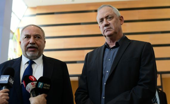 ההצעה של ליברמן לגנץ לסיום הפלונטר הפוליטי