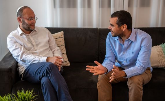 הרב ליאור אנגלמן ואליסף פרץ בשיחה מטלטלת. צפו