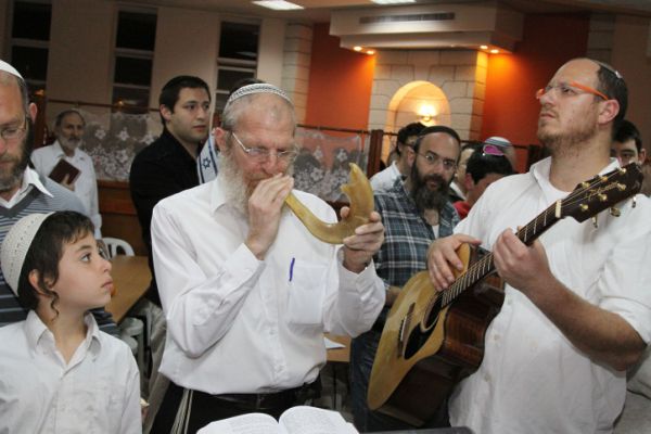 הלכות יום העצמאות | הרב שמעון בן שעיה