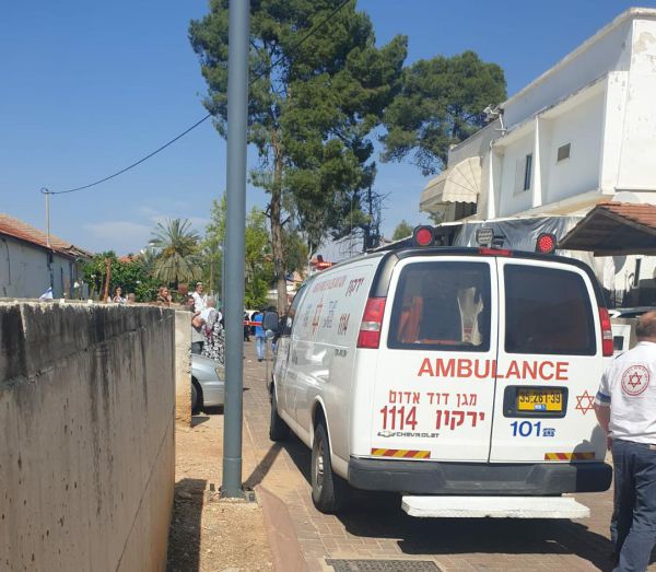 הירי בראש העין | השוטר נדקר, שלף אקדח וירה בדוקר