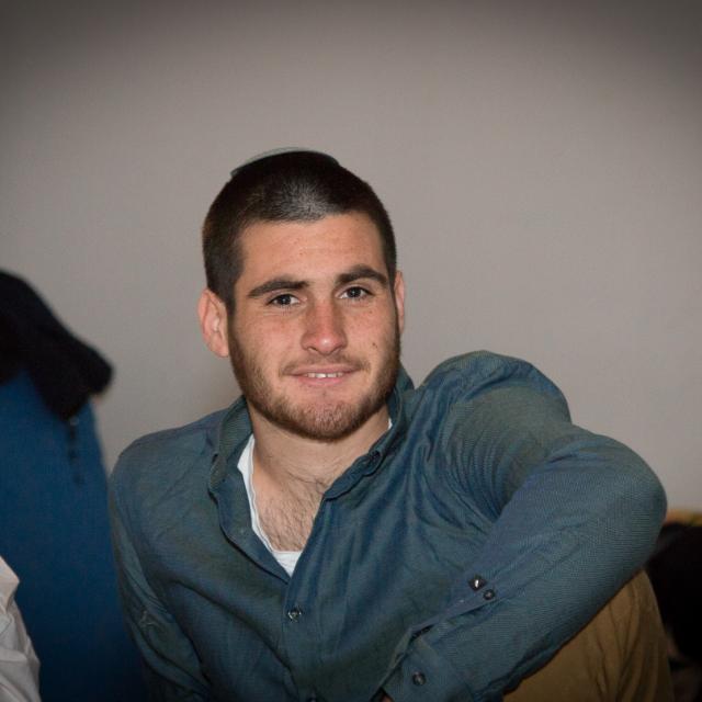 חרדים קיצוניים היכו את הכתב הסרוג:'חבלות בראשו'