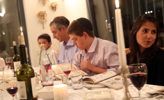 ליל סדר זעיר- קריאת תיגר על הרִיק של האדם המודרני