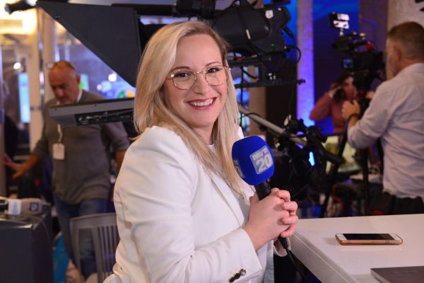 הכתבת הסרוגה הודיעה: עוזבת את ערוץ 20