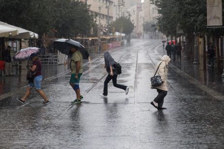 "פעם ב-30 שנה": השירות המטאורולוגי באזהרה חמורה