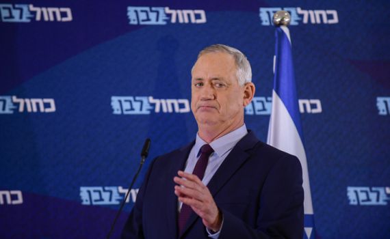 הודעות הוואטסאפ חשפו: למה גנץ פירק את כחול לבן