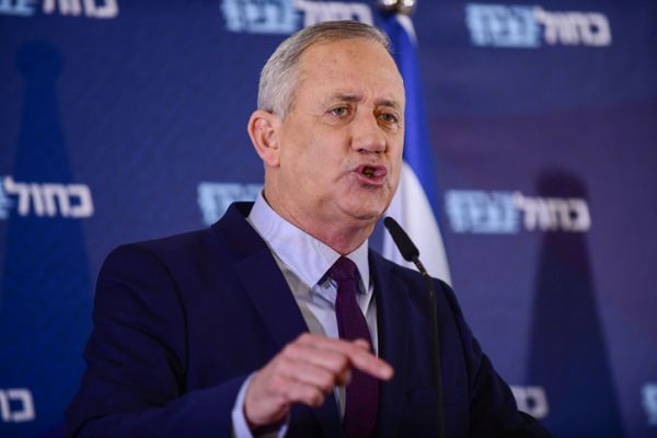 גנץ ימסור הצהרה; הנדל והאוזר מפרסמים הבהרה