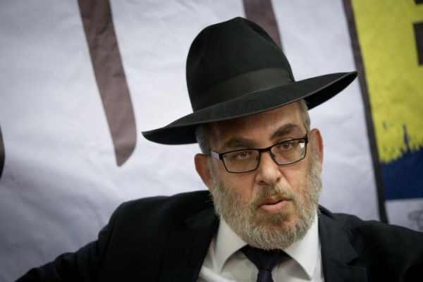 "כשמדובר על 'תגלית' זה בסדר, אבל על תלמיד ישיבה תהום הארץ"