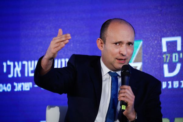 מזל טוב: נפתלי בנט מוציא ספר חדש