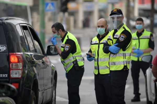 המשטרה נערכת לאכוף את ההנחיות לקראת ליל הסדר