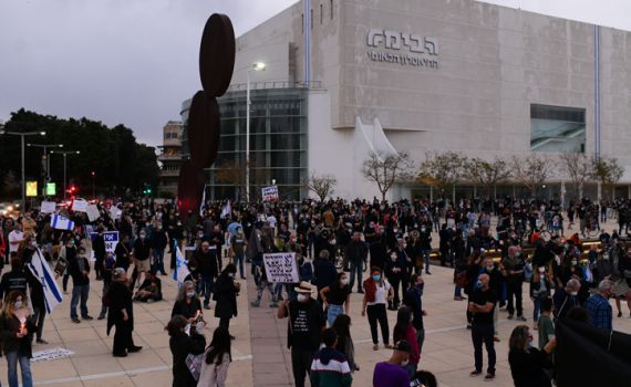 זאת הסיבה שנתניהו אישר הפגנות