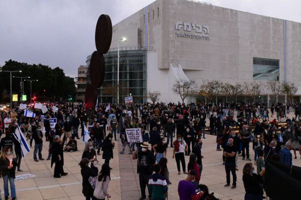 זאת הסיבה שנתניהו אישר הפגנות