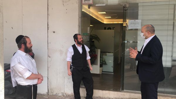 בנט: "תושבי בני ברק מתנהלים למופת"