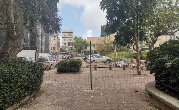 מאבקים על גדרות שהוצבו בין בני ברק לרמת גן