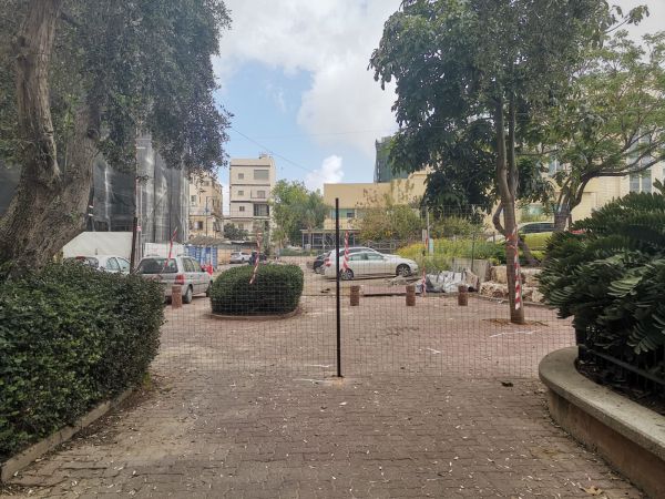 מאבקים על גדרות שהוצבו בין בני ברק לרמת גן