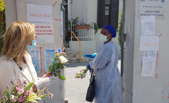 "מלאכים, תודה": המחווה של המעון בגדרה לרופאים