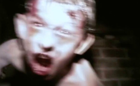 אימה בזום: כך הבמאי מתח את חבריו בשיחת וידאו • צפו