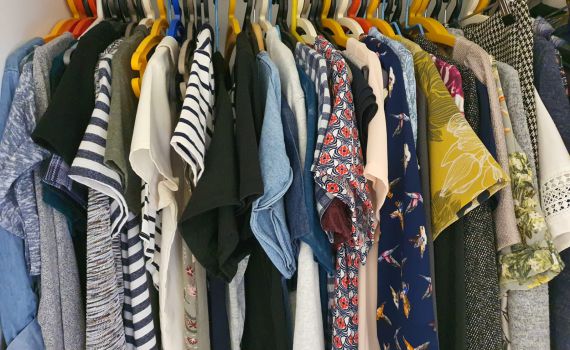 ספריית בגדים: המודל השיתופי שישנה את ענף האופנה