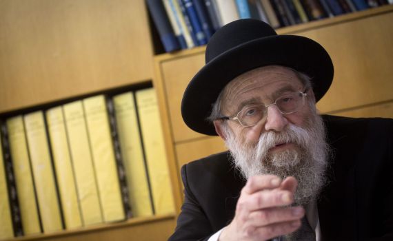 ליאון: "תומך בכהונת הרב שטרן, הדבר לא תלוי בי"