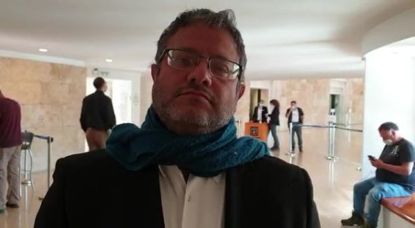 "חציית קו אדום, אסור לחכות לאהוביה סנדק 2"