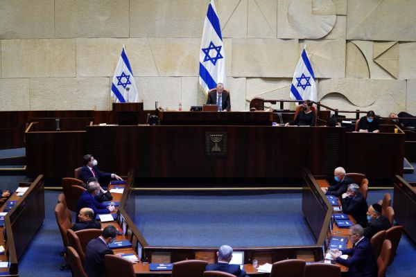 סידורי המליאה החדשים: סמוטריץ' ליד היבה יזבק