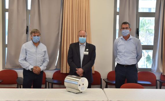 קורונה: פיתוח חדש; מכשיר לחיטוי ציוד רפואי אישי