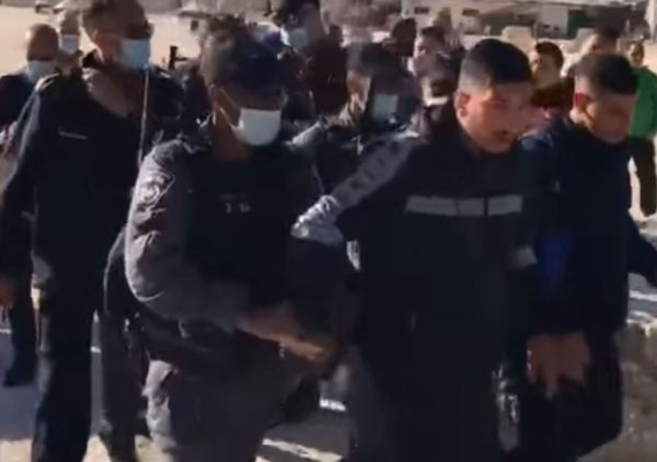 8 ערבים נעצרו כשהפריעו לעליית יהודים להר הבית