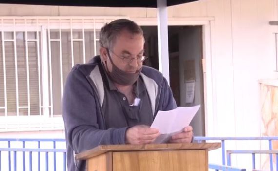 הרב נחום רבינוביץ' הובא למנוחות: "נקי כפיים"