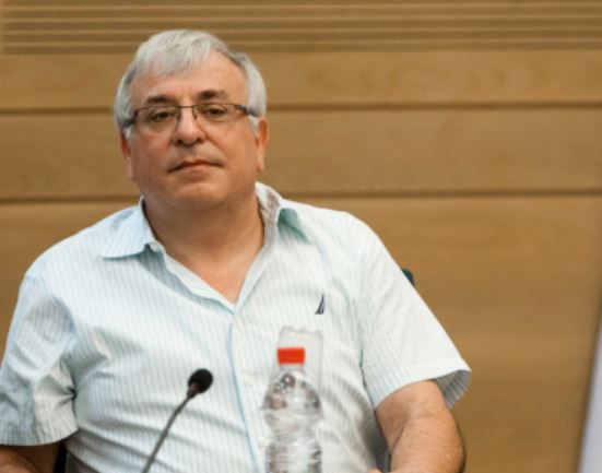 אחרי באב"ד וסימן טוב: מנכ"ל משרד נוסף פורש