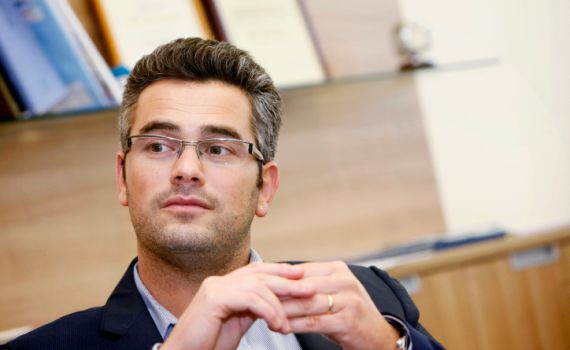 תמיכה מפתיעה: "הלהט להשפיל את נתניהו צובט לי"