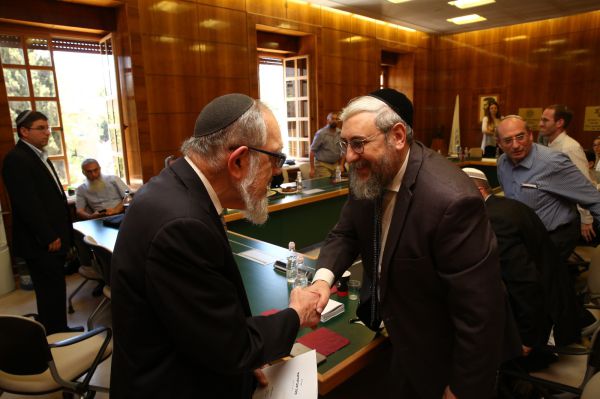 הרב חיים אמסלם: "התגייס כגיבור לשדה הגיור"