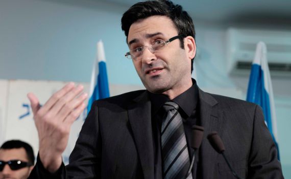 בגלל משבר הקורונה: השחקן המוכר עובד בירקניה