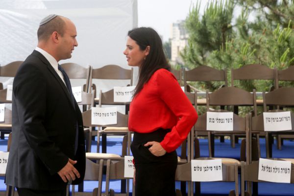 לא פוליטי: מה הסיבה ליחס המזלזל של נתניהו לימינה