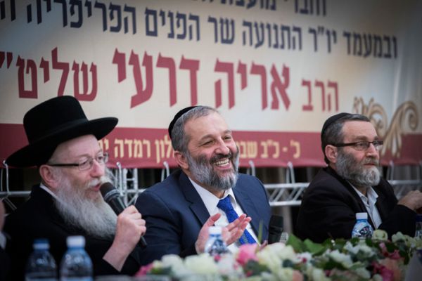 המפלגות החרדיות לנתניהו: הכנס את ימינה לממשלה