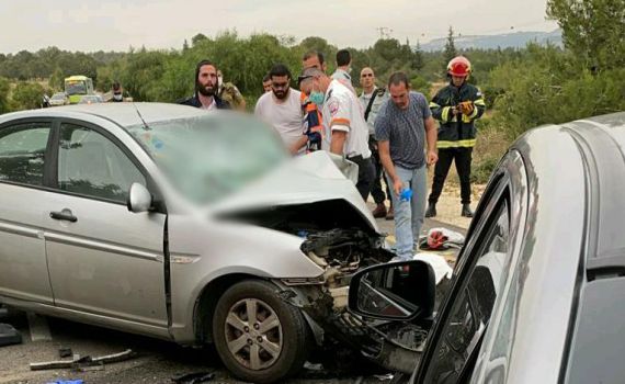 הרוג ופצועים בתאונת דרכים סמוך לנווה מיכאל