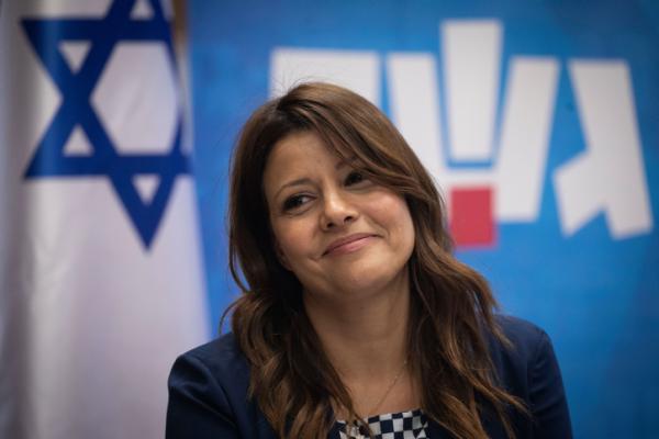 אורלי לוי תכהן כשרה לחיזוק וקידום קהילתי