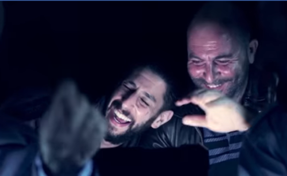 משעשע: ליאור רז חושף פספוסים מ'פאודה'. צפו